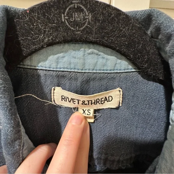 Madewell Denim Button Up Shirt - Picture 4 of 8